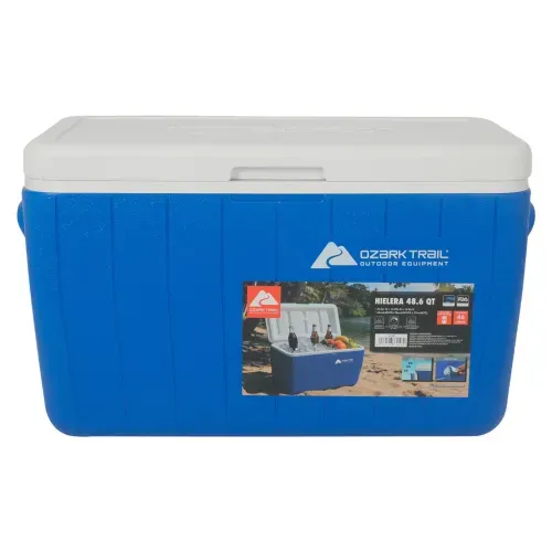 Hielera Ozark Trail con capacidad de 48.6 qt